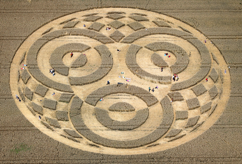 Illustration for article titled La verdadera historia de los círculos en los campos de cultivo, los agroglifos atribuidos a la actividad extraterrestre